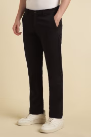 Men Black Slim Fit Solid Casual Trousers - Image 4
